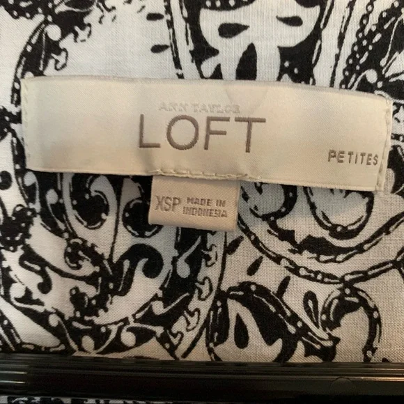 Loft Flutter Sleeveless Top XSP - Picture 7 of 10